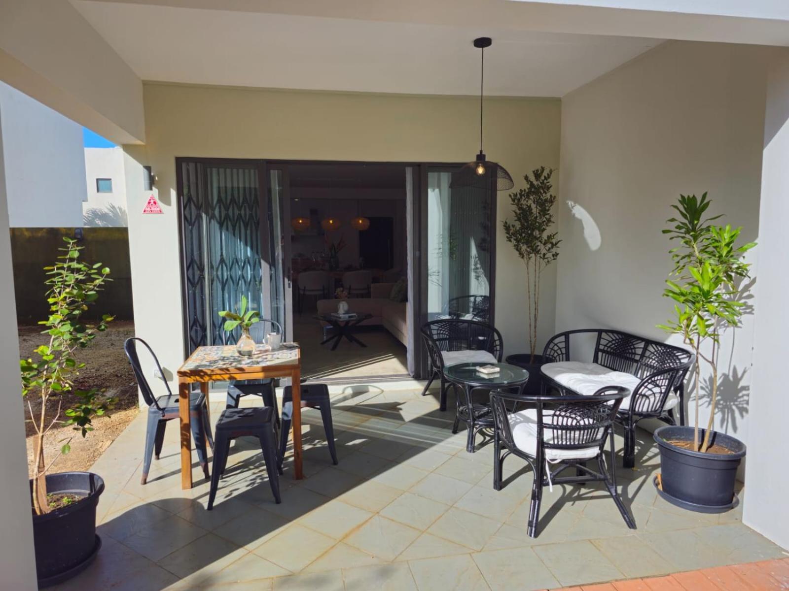 Modern Villa In Grand Bay - Short Walk To Beach Exterior foto